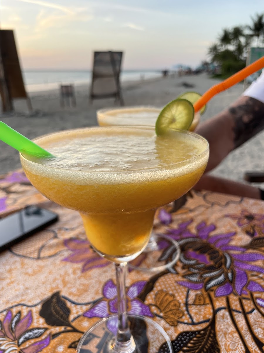 Happy Beach Bar & Restaurant-10