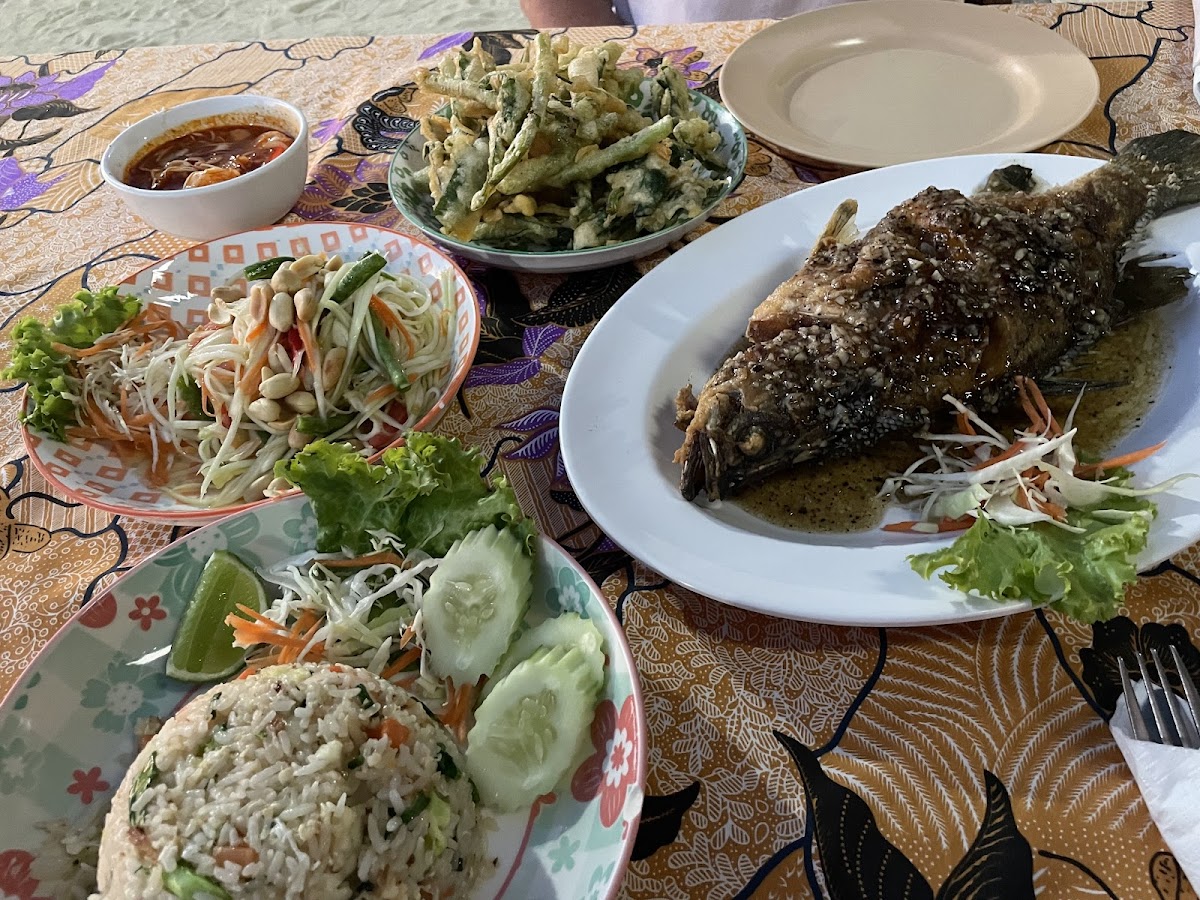 Happy Beach Bar & Restaurant-6